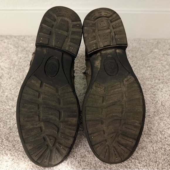 Earth Spirit Olive Taupe Ankle Boots with Buckle and Zipper - Picture 5 of 7